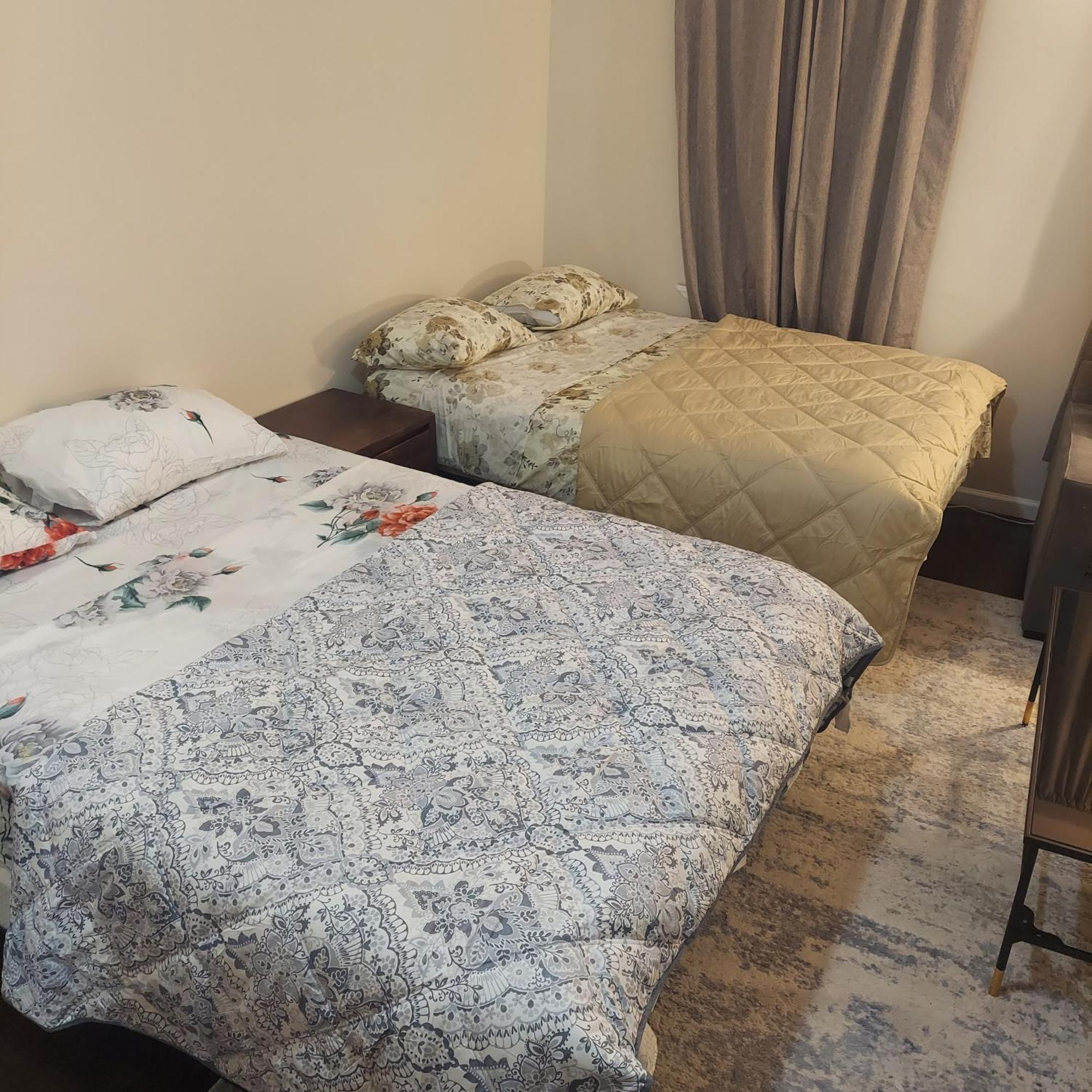 Double Queen Room 6 Minutes Walk To Penn Station Nyc Ewr ジャージーシティ エクステリア 写真